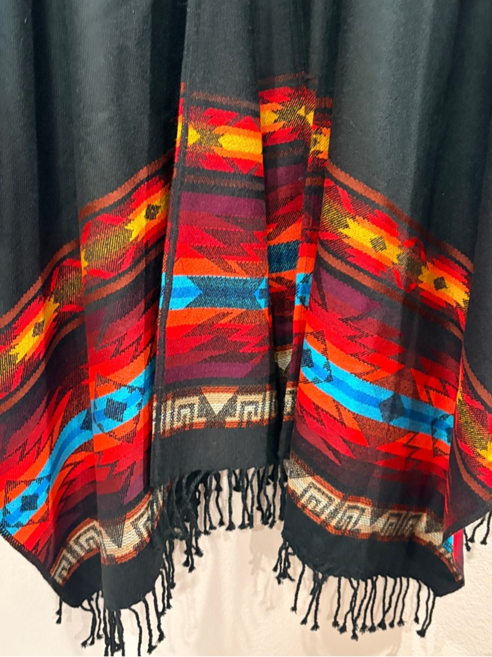 Be AWANA Colorful Aztec-Style Fringe Shawl with Bright Multicolor Chevron - Picture 4 of 8